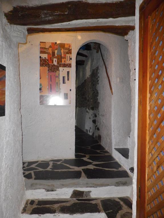 La Casa De La Bombilla Verde Trevelez Room photo
